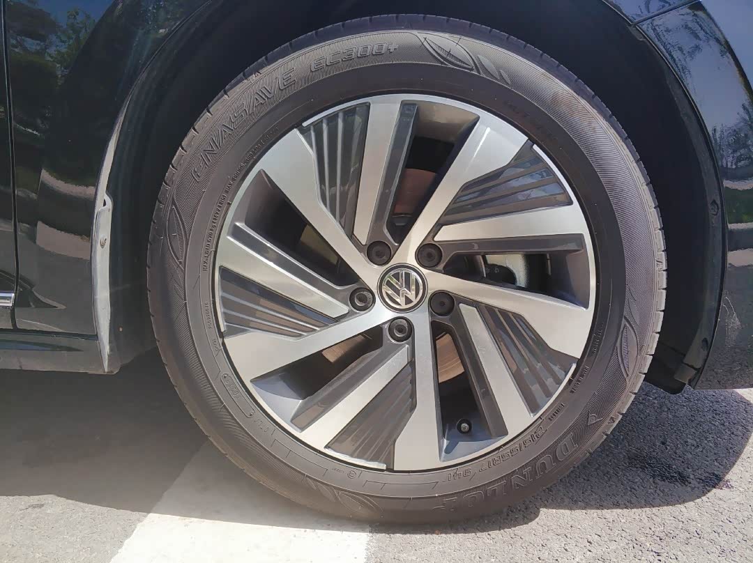 【图】来自女司机的分享——大众底下带字母的帕萨特新能源_帕萨特新