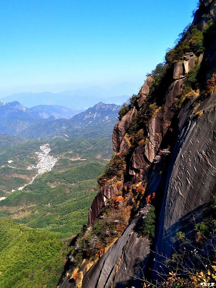 與宋max同行登上饒靈山觀雄霸天下