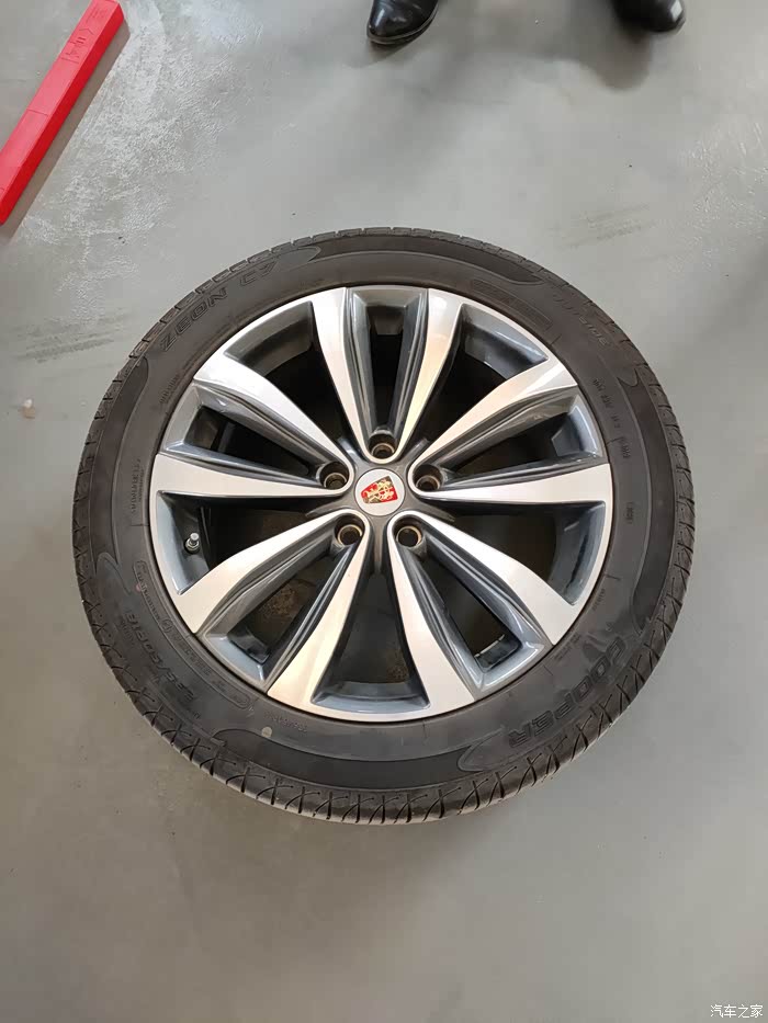 【图】rx5 max换轮胎,上_荣威rx5 max论坛_汽车之家论坛