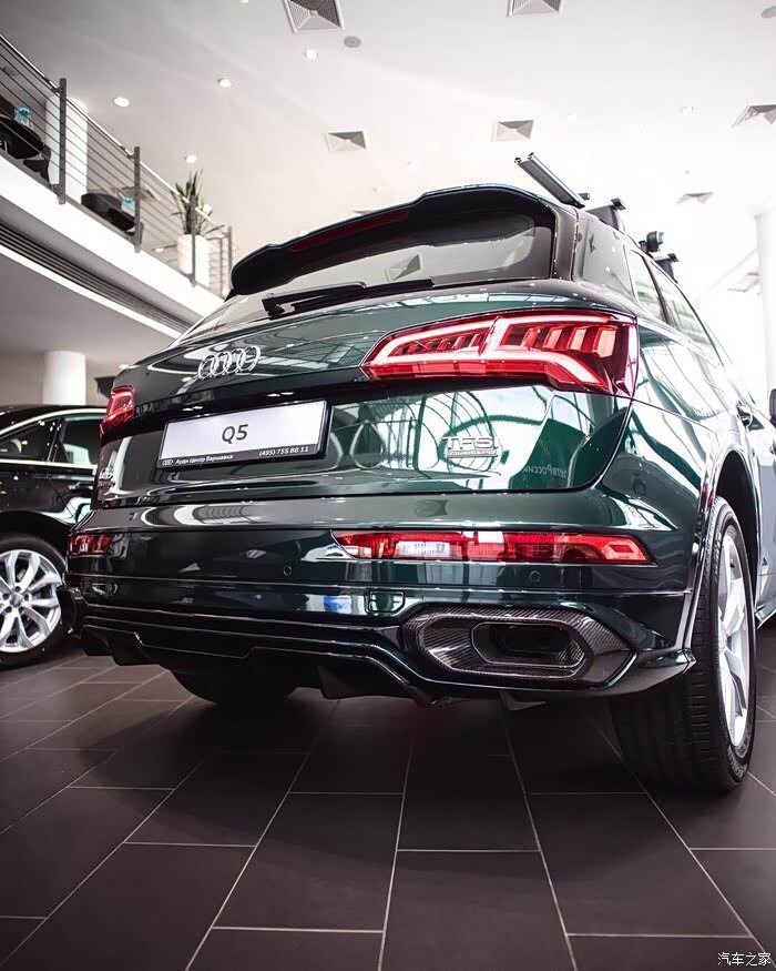 请问有人提了可汗绿这颜色的车吗