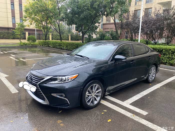 青岛地区个人出售15款es300h舒适25混动