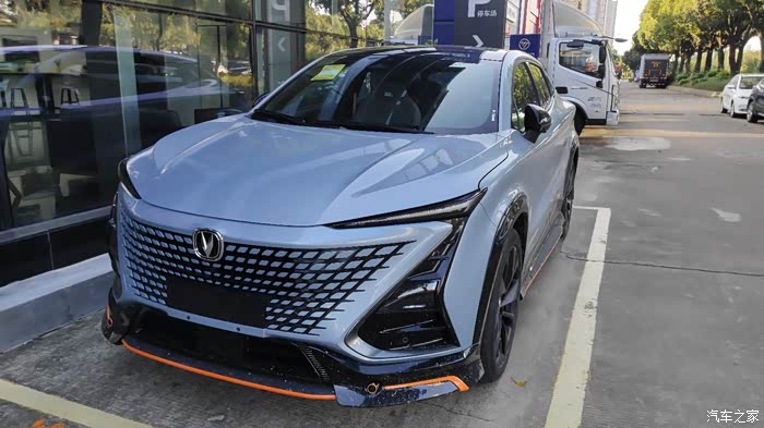 令人抗拒不了的颜值长安unit运动版