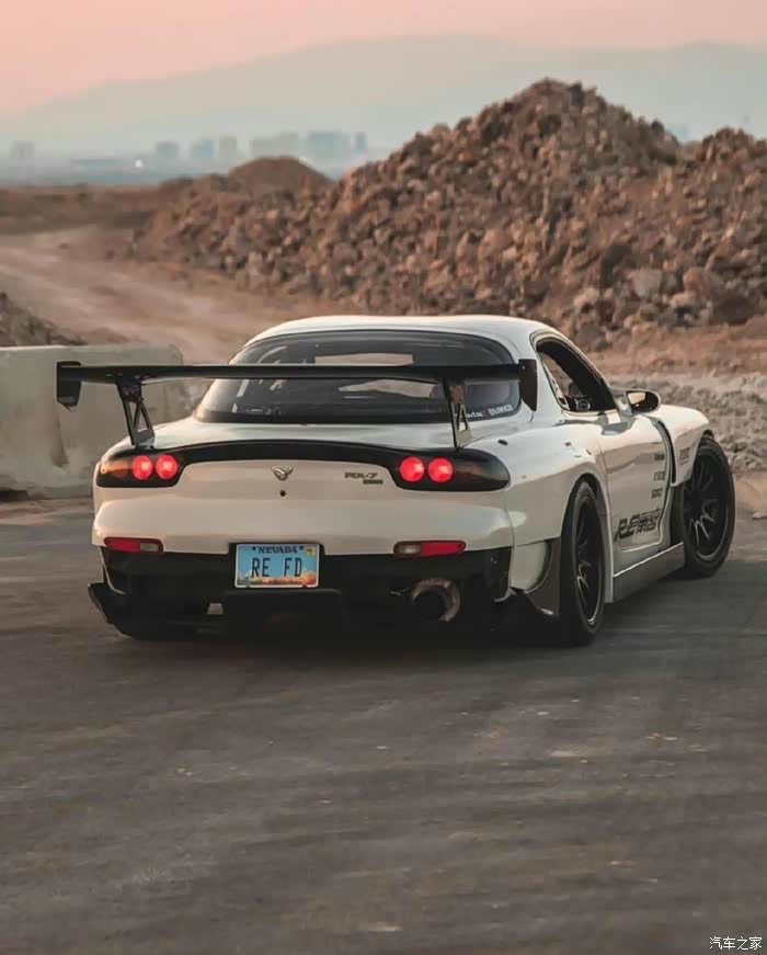 【图】帅气的马自达rx-7_精彩图集论坛_汽车之家论坛