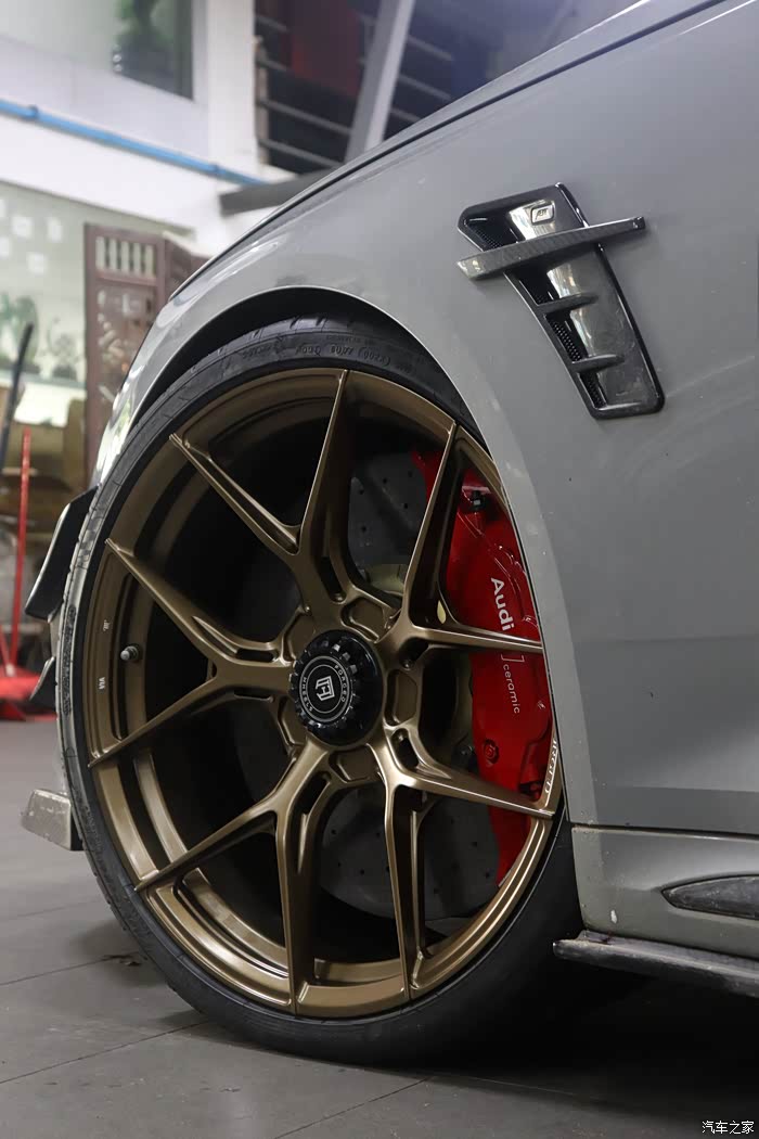 万万想不到之我竟然升级了中央锁止轮毂