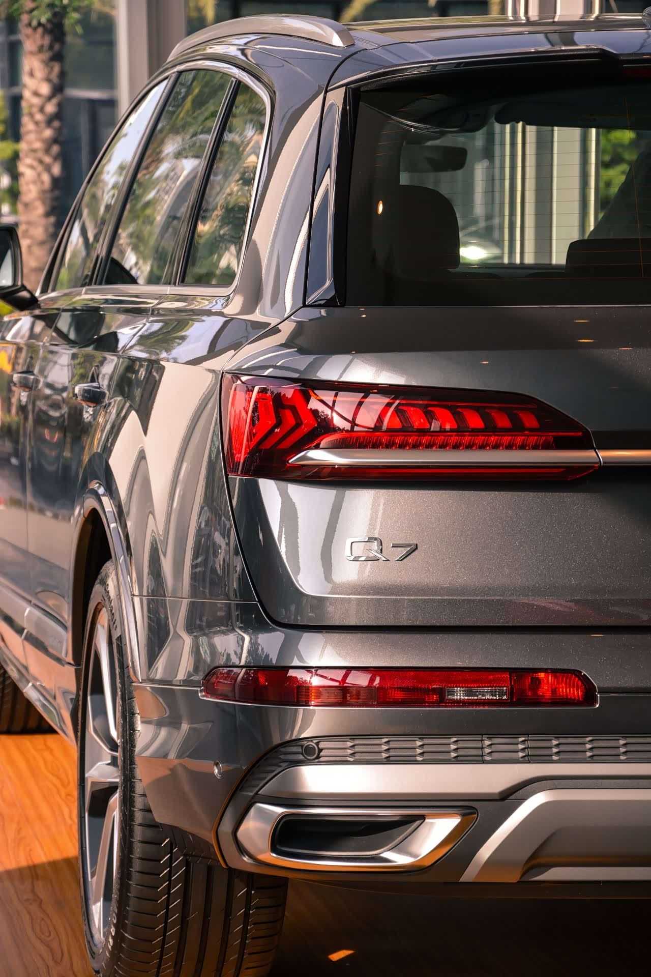 趁着夕阳随手拍几张q7天云灰质感怎么样