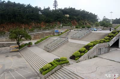灵源寺 (福建省晋江市佛教寺院) 灵源山位于福建省晋江安海镇北面七