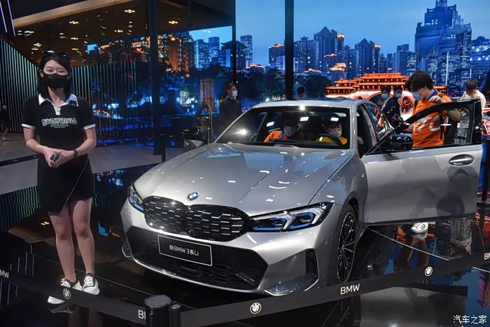 2022成都车展小舒来探展宝马新3系