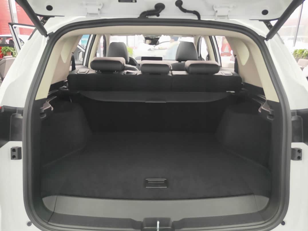 比亚迪全新一代宋dm进店鉴赏