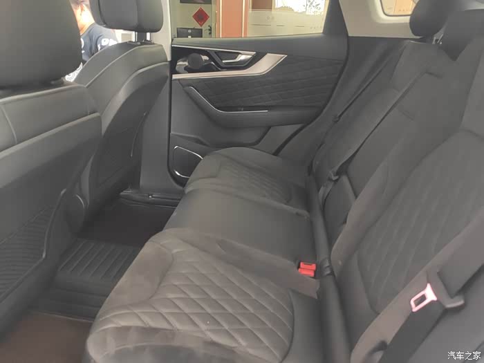 红旗hs5,愿我的每一个车程都有你陪伴