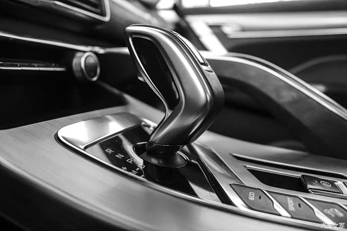 【缤越端午伴我行】吉利缤越黑白照片 怀念时光