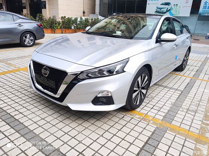 月光银天籁提车了