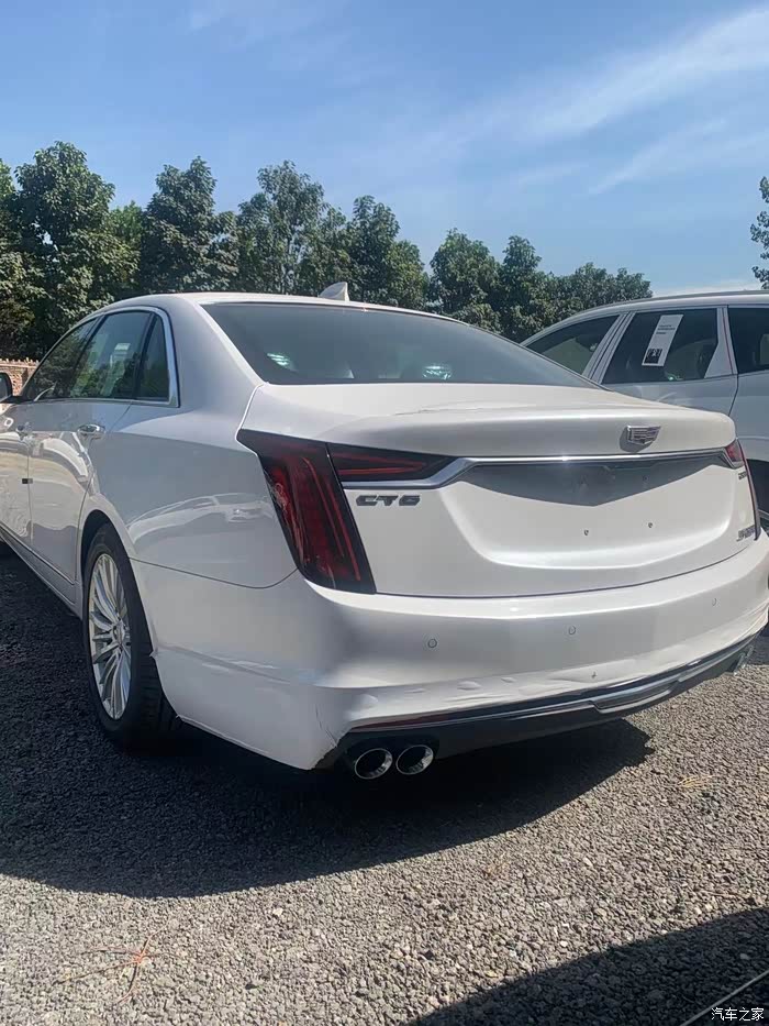 郑州ct6 凯迪拉克ct6 白色 近期车 指导价42.97