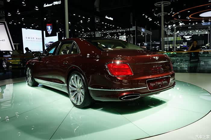 2019成都车展:全新一代宾利飞驰亮相