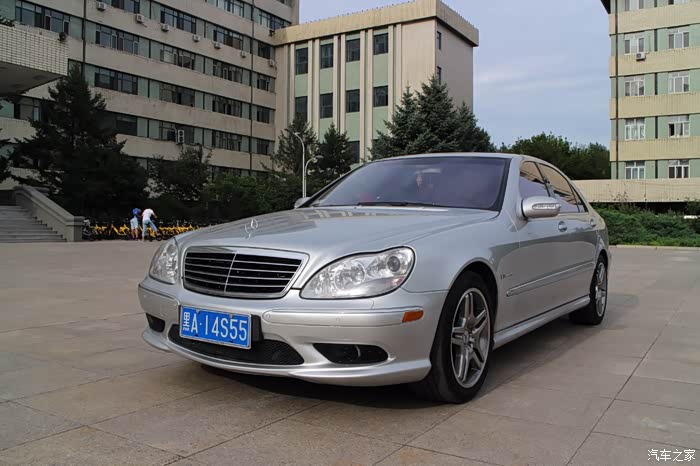 穿西服的暴徒之奔驰s55amg