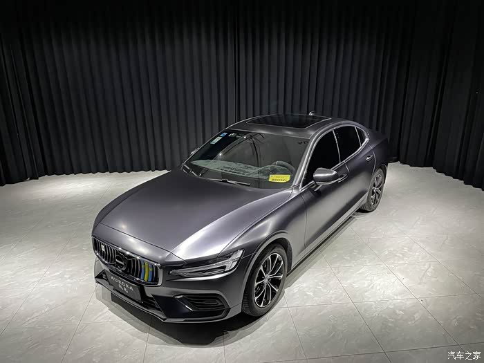 【图】沃尔沃改色施工,北欧工业风电光深邃灰_沃尔沃s60论坛_汽车之家