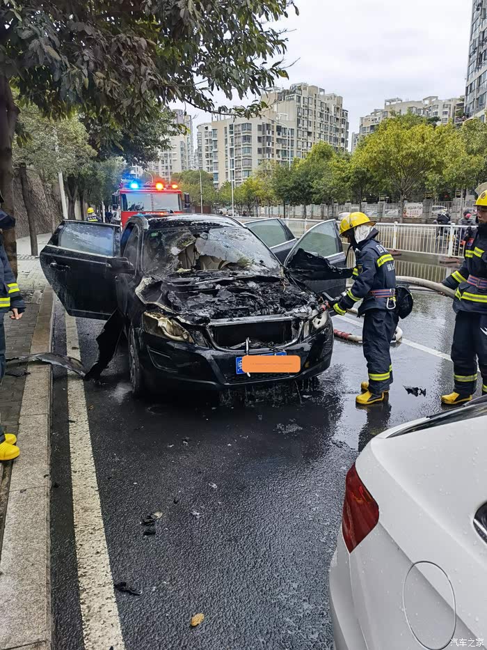 【图】2011年购xc60 t6自燃_沃尔沃xc60论坛_汽车之家论坛