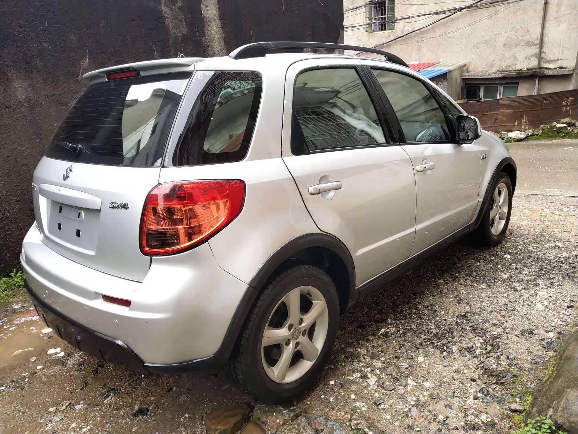 二手车也要发个作业11年铃木天语sx4