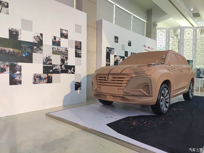 量产车都是从泥塑开始的