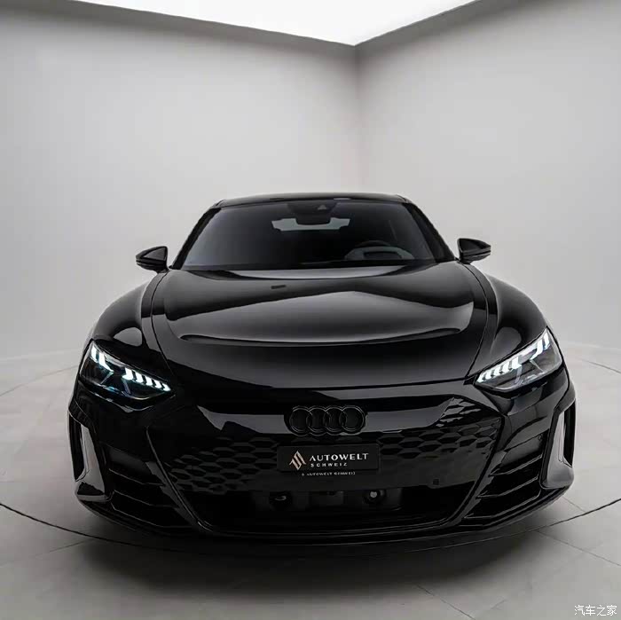 黑酷奥迪rs e-tron gt clean