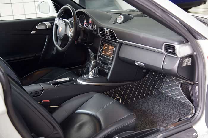 【图】997老车内饰换真皮,再次唤发青春_保时捷911论坛_汽车之家论坛