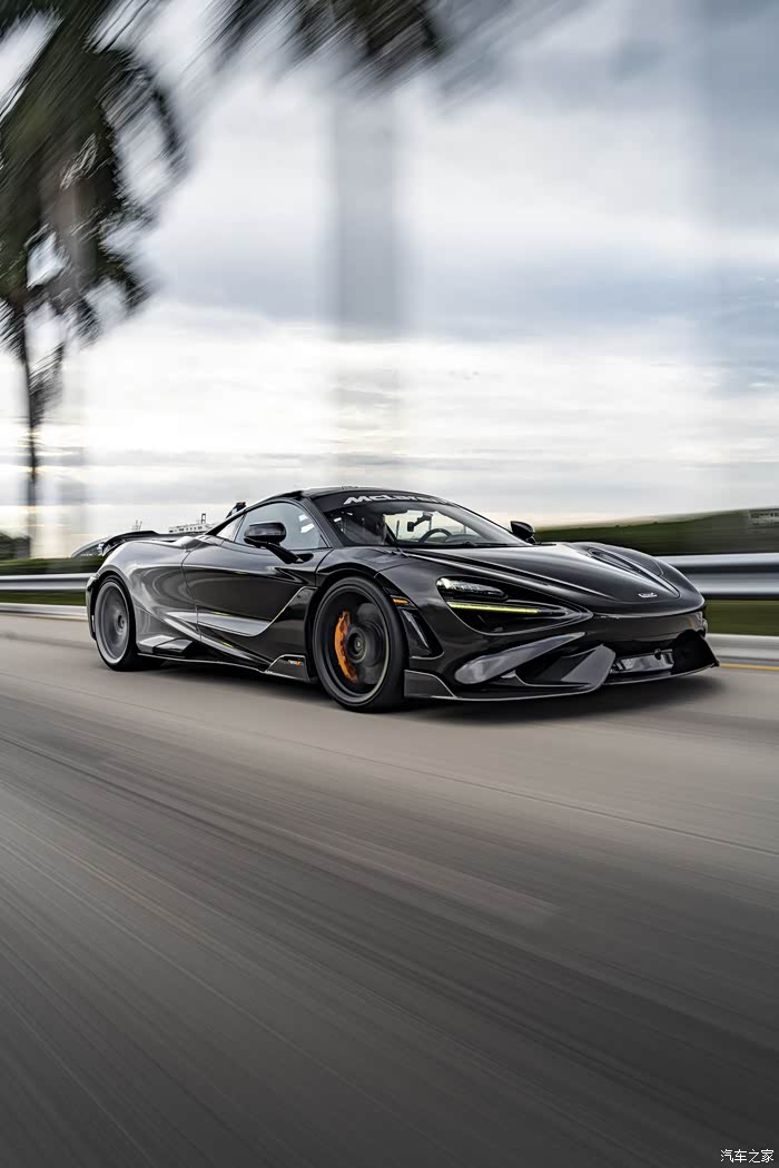 收藏本帖 精华标准 发表于 2021-2-1 12:36:44 黑白渐变迈凯伦mclaren