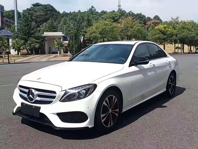 撩妹神车17款奔驰c200