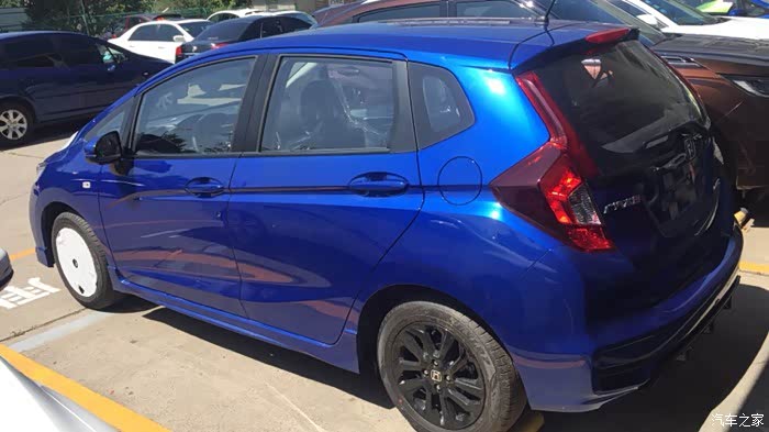 6月14号怒提飞度潮跑海洋蓝色