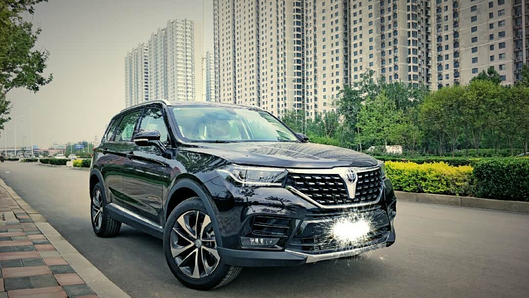 中华小宝马中华v7爱车照片