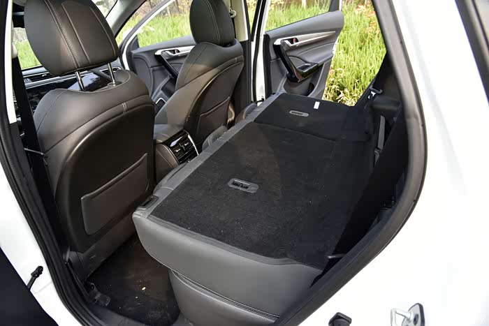 【ai生态suv】实力不容忽视,试驾东风风神ax7