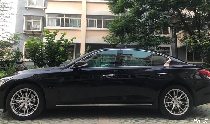 偏爱黑色有大神能提供正侧位黑色q50l照片么谢谢