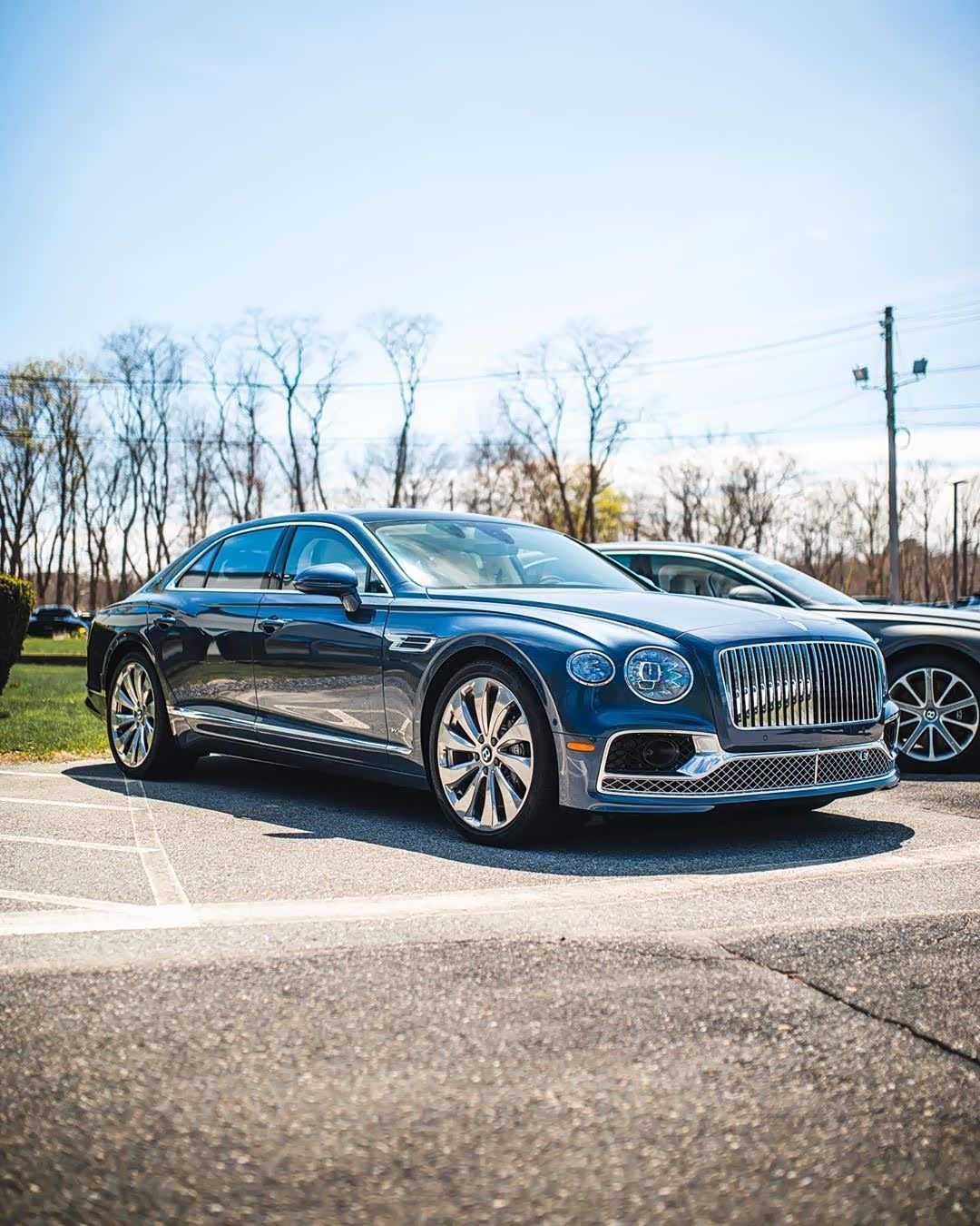 宾利商务车最豪华的车型之一