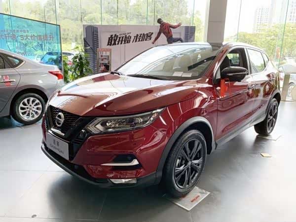 2021款日产逍客暗夜版抵店实拍熏黑套件配红色涂装非常运动