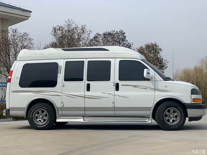 06年gmc萨瓦纳进口蓝牌53排量房车