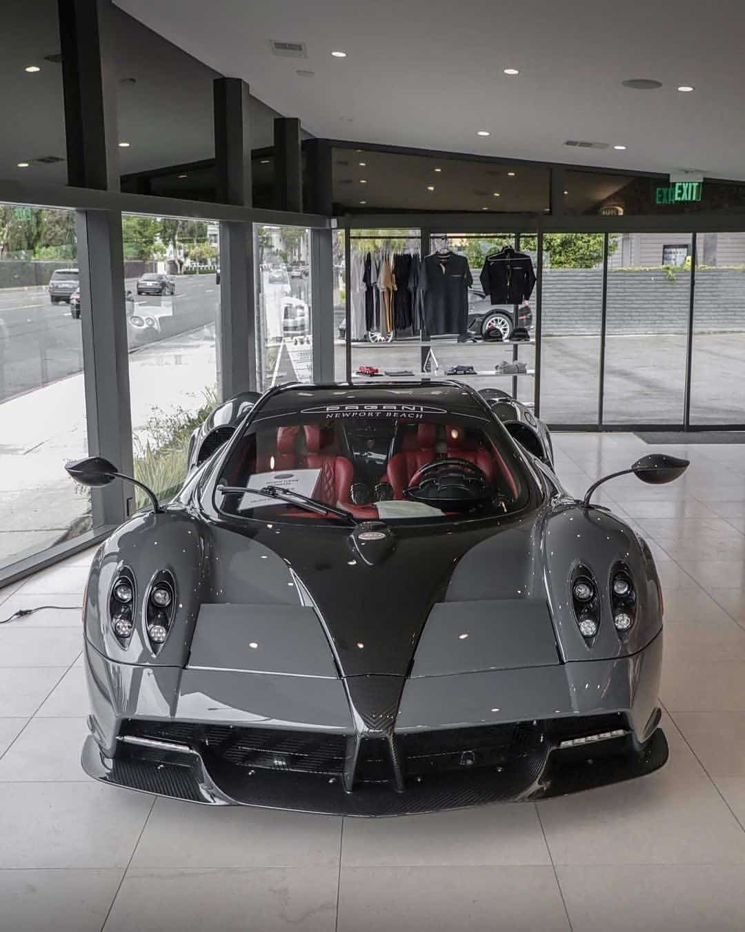 图 帕加尼huayra roadster