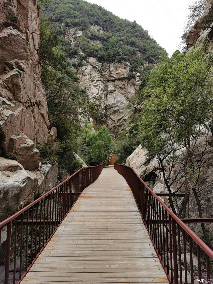 山雄水奇陶唐峪