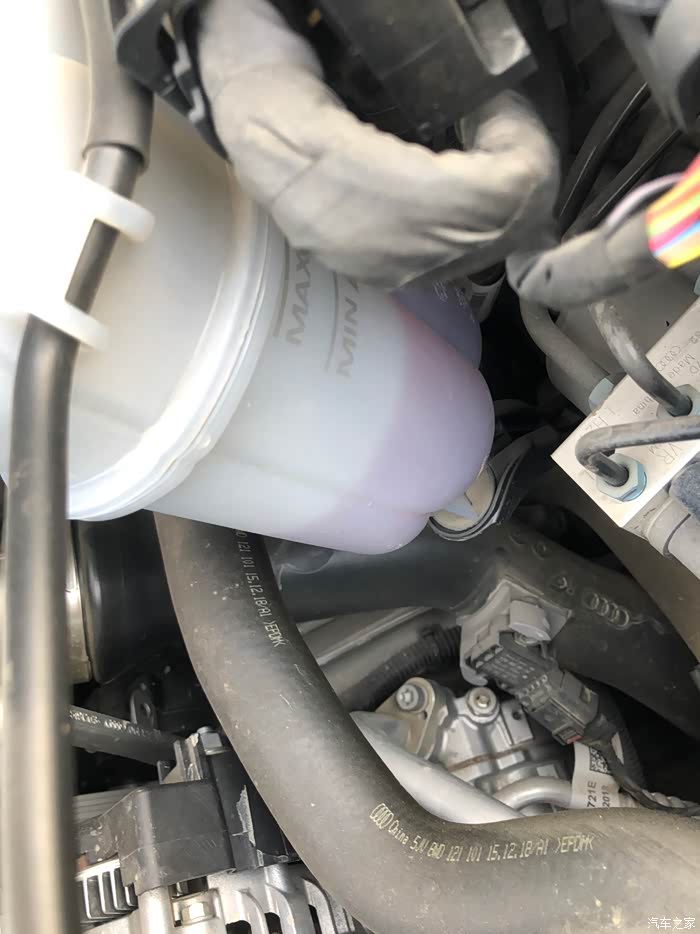 奥迪a4冷却液推荐