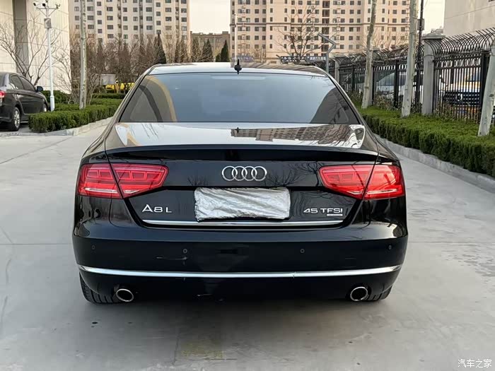 12年个人一手奥迪a8价格超级便宜