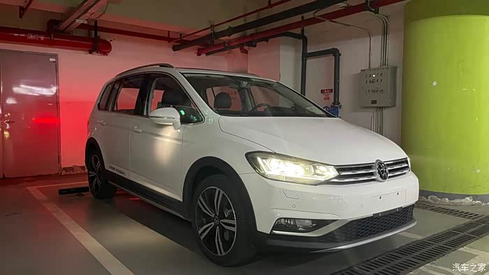 换车出大众21款途安l拓届6座白色5万公里