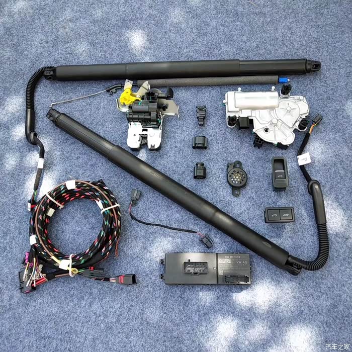 请问有朋友加装了电动尾门吗?