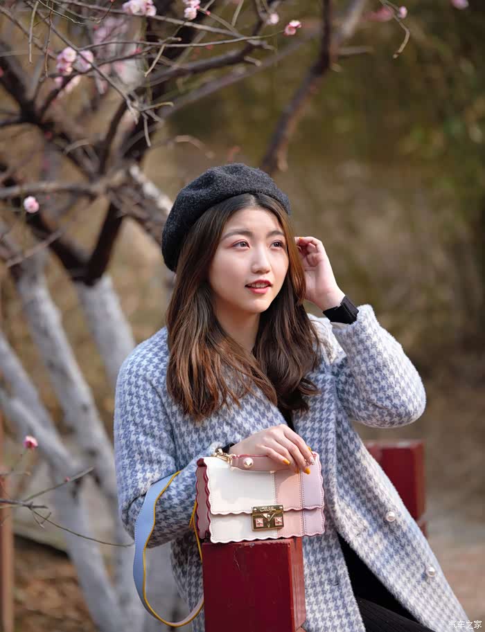 大美河南踏春月带你到古都开封看绝色美女缤纷花海