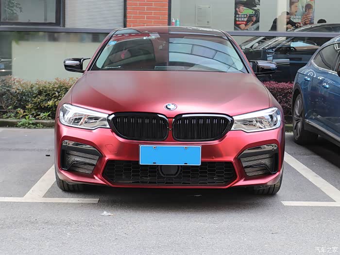 宝马5系ax改色膜pet罗曼尼红