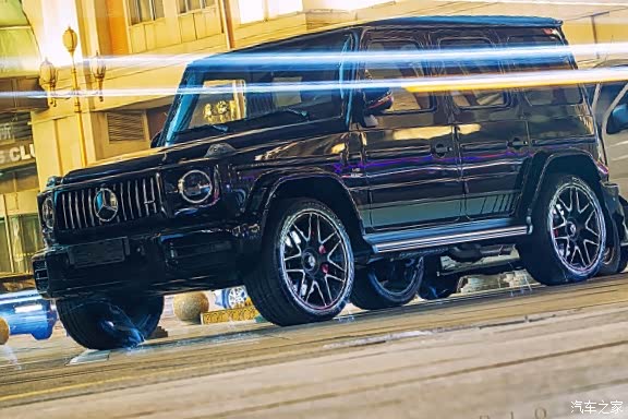 奔驰大g霸气时尚,太帅气了.