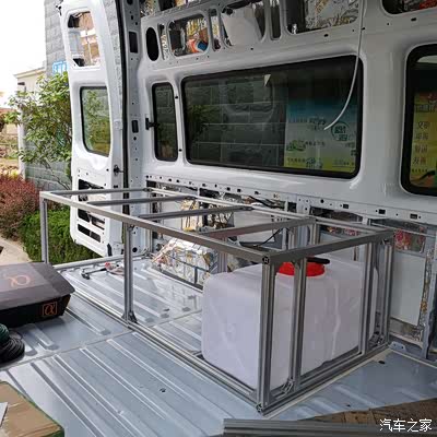 新世代全顺改装帖,简单改床车,轻量化改装,全铝型材框架
