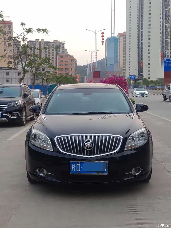 老款别克英朗很有厚重感