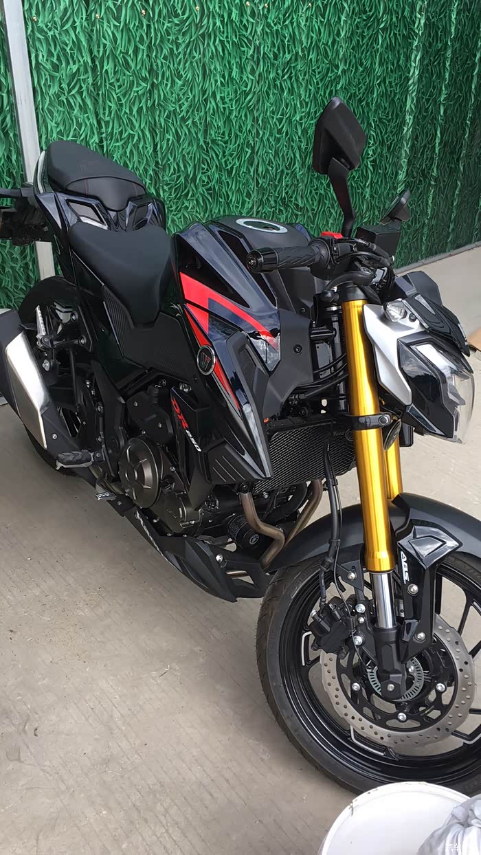 入手豪爵dr250增配换标铃木车值不值