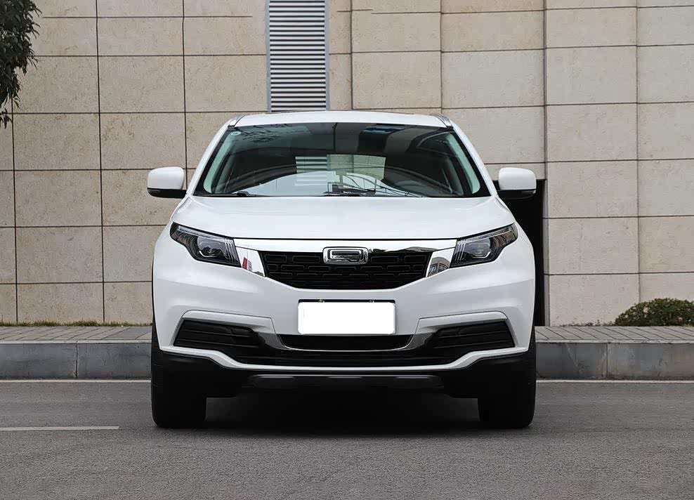 观致5的外观整车流线型策划,饱满圆润,新颖简约,落落大方