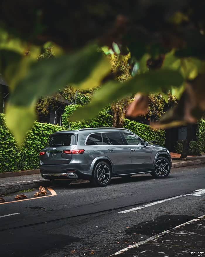 每天介绍一款suv奔驰gls450