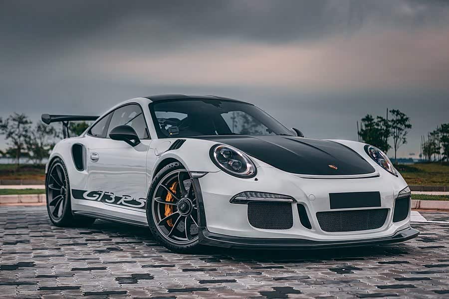保时捷911 gt3 rs霸气的一款车.