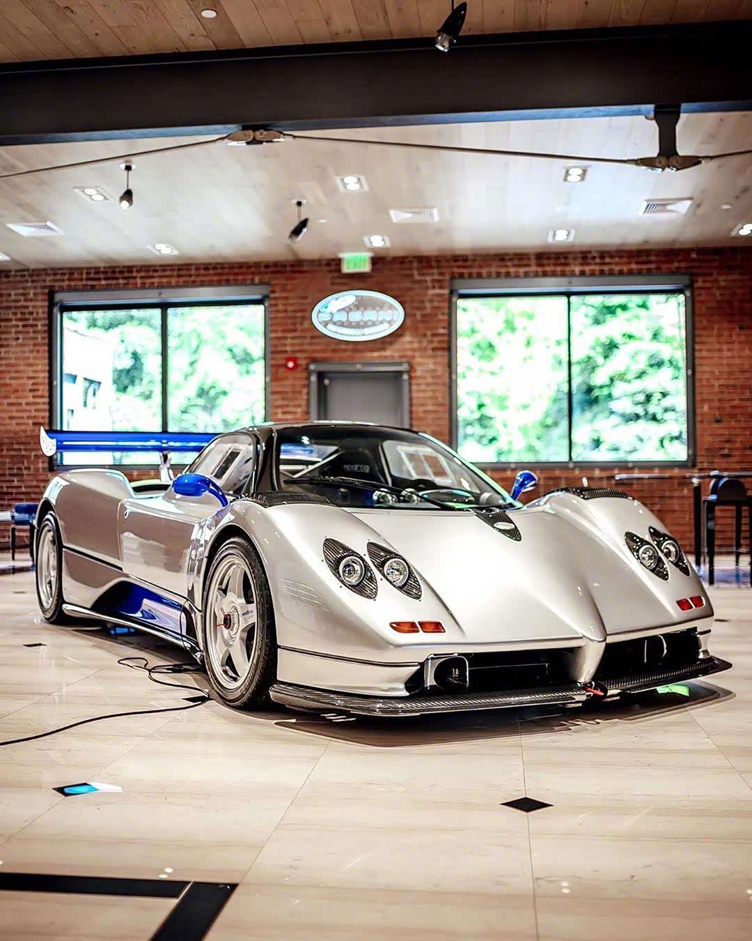 帕加尼zonda风之子