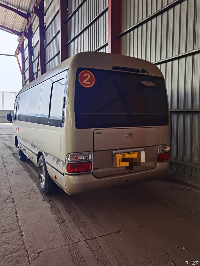 出售18座客车蓝牌8成新